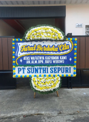Papan Bunga Duka di Sembungharjo