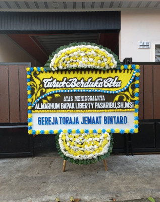 Papan Bunga Duka di Sembungharjo