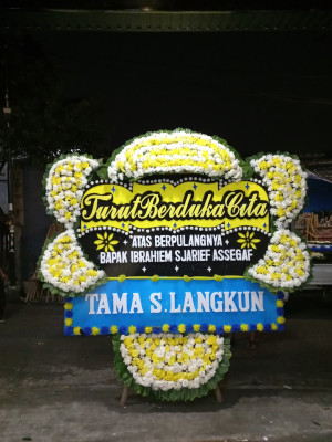 Papan Bunga Duka di Sembungharjo